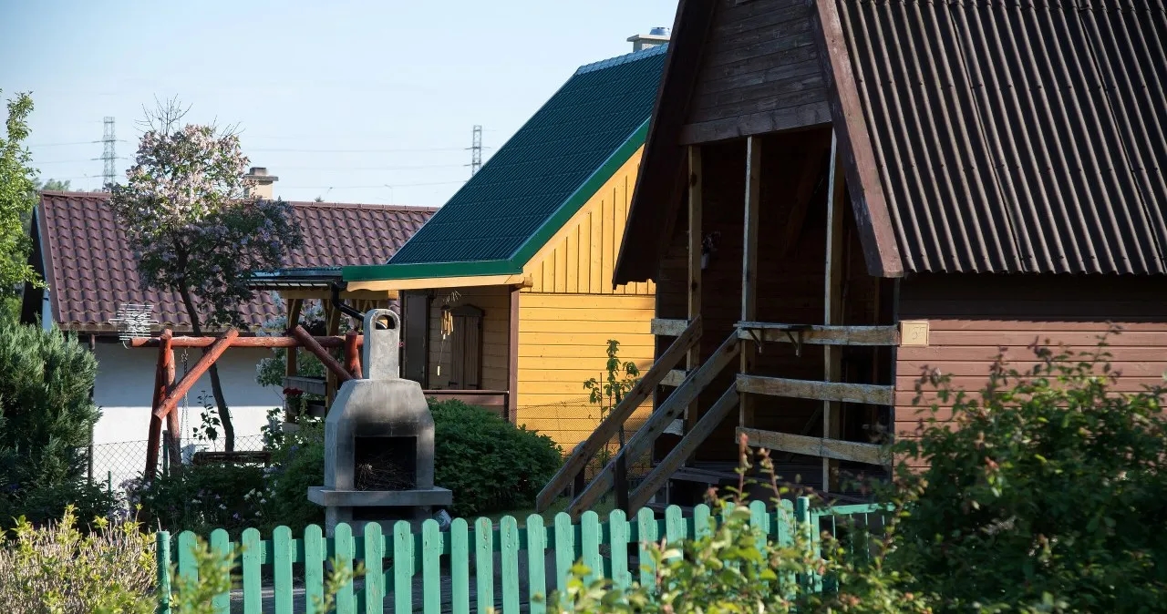 Czy można wędzić na działce ROD? Przepisy i ważne zasady do poznania