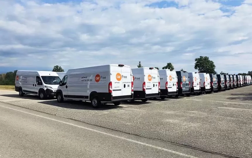 Ile kosztuje wynajem samochodu dostawczego? Sprawdź ceny i ukryte koszty