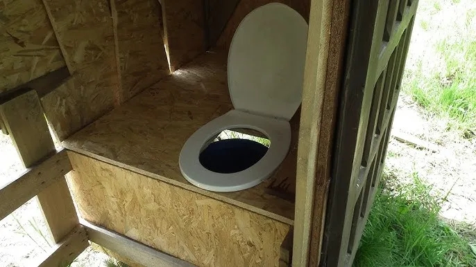 Jak zrobić wychodek na działce - uniknij najczęstszych błędów i kosztów