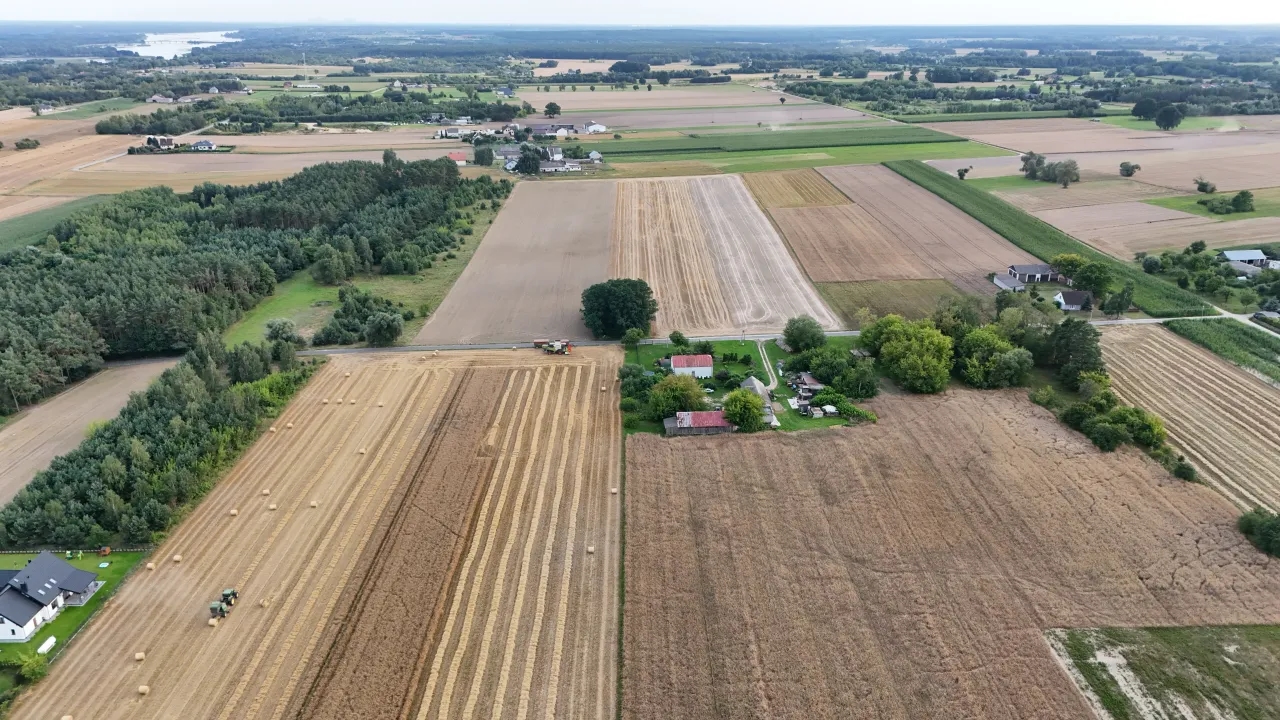 Czy można kupić działkę rolną? Oto warunki, które musisz znać