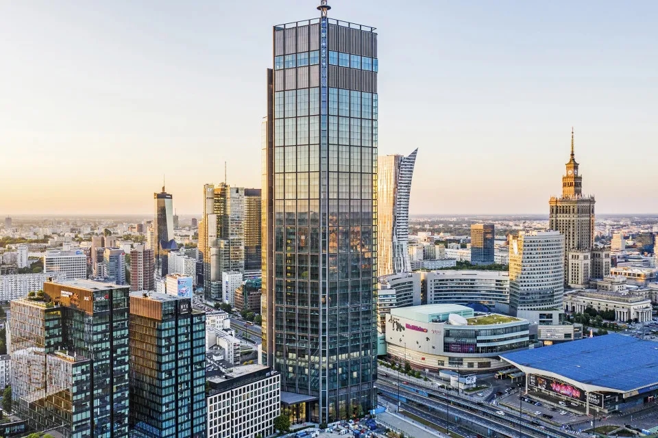 Jaki jest najwyższy budynek w Warszawie? Poznaj Varso Tower i jego tajemnice